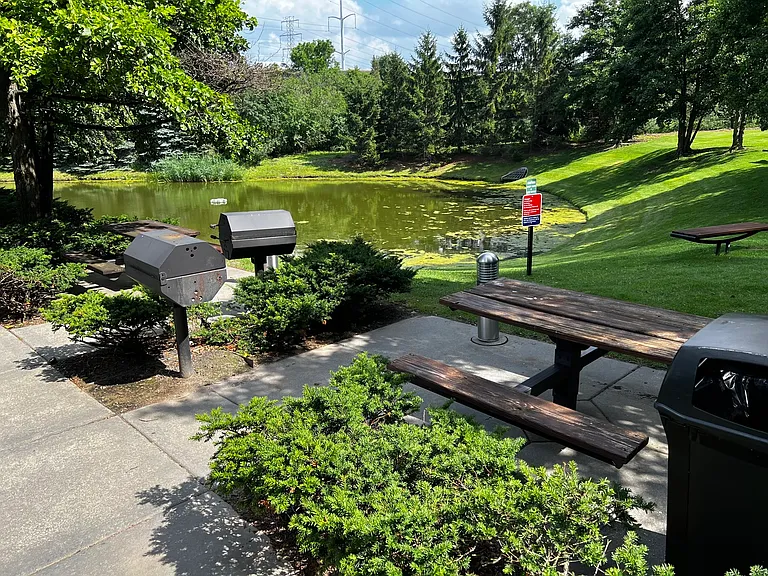 9655 Woods Dr #406 — Photo 29