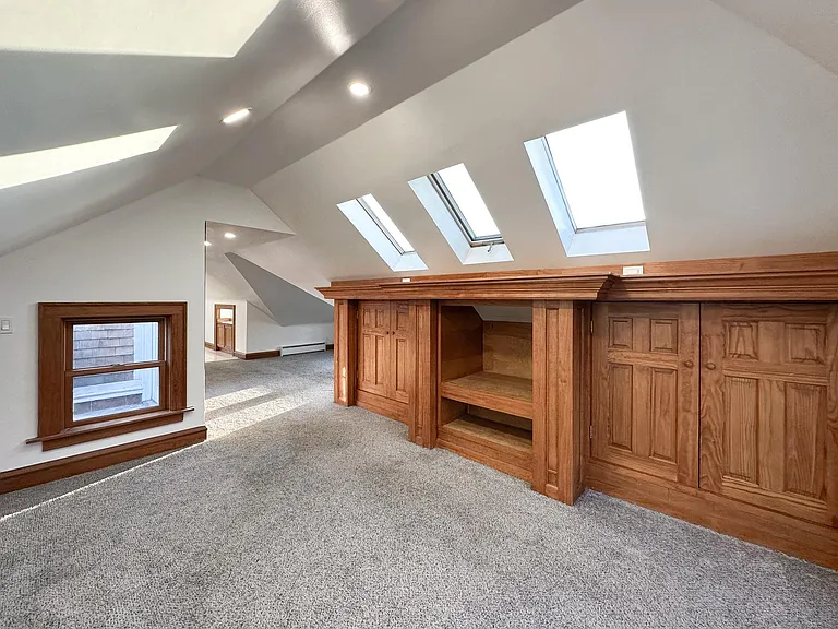 10525 Clifton Blvd #3 — Photo 4