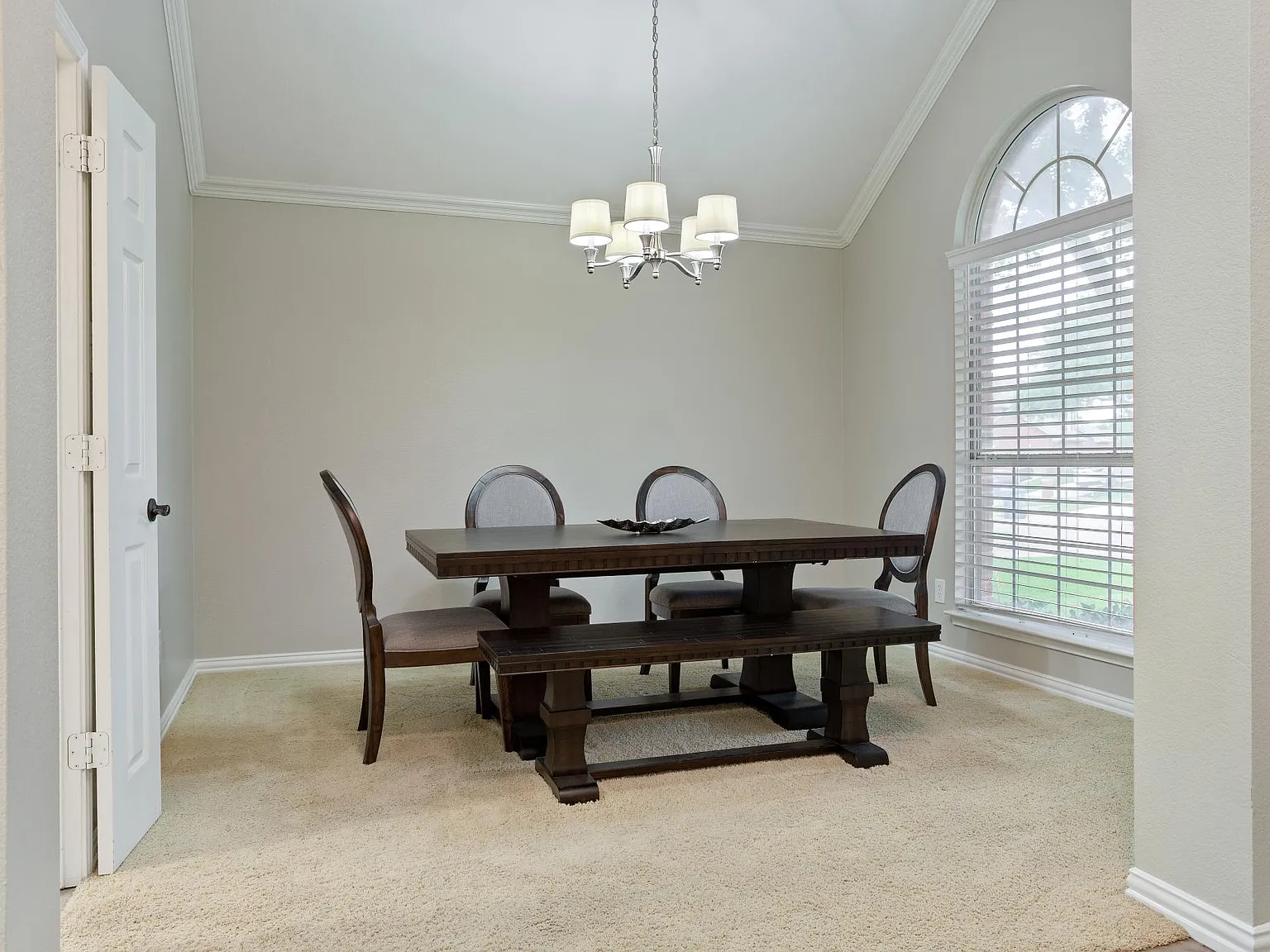 1229 Chinkapin Pl — Photo 4