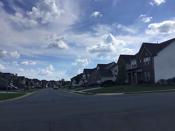 4th image of 800 Beech Glen Ct