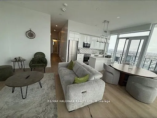 15 Ellerslie Ave #Penthouse 06 — Photo 4
