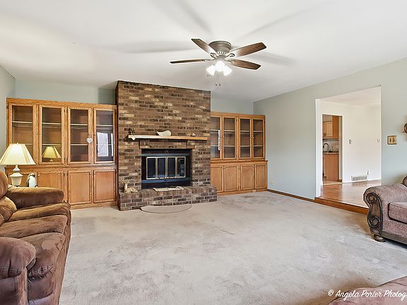 3rd image of 4807 Paulsen St