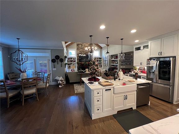 4th image of 6332 Granbury Walk