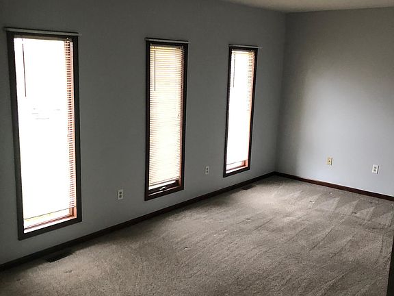 2nd image of 9821 Grant Pl