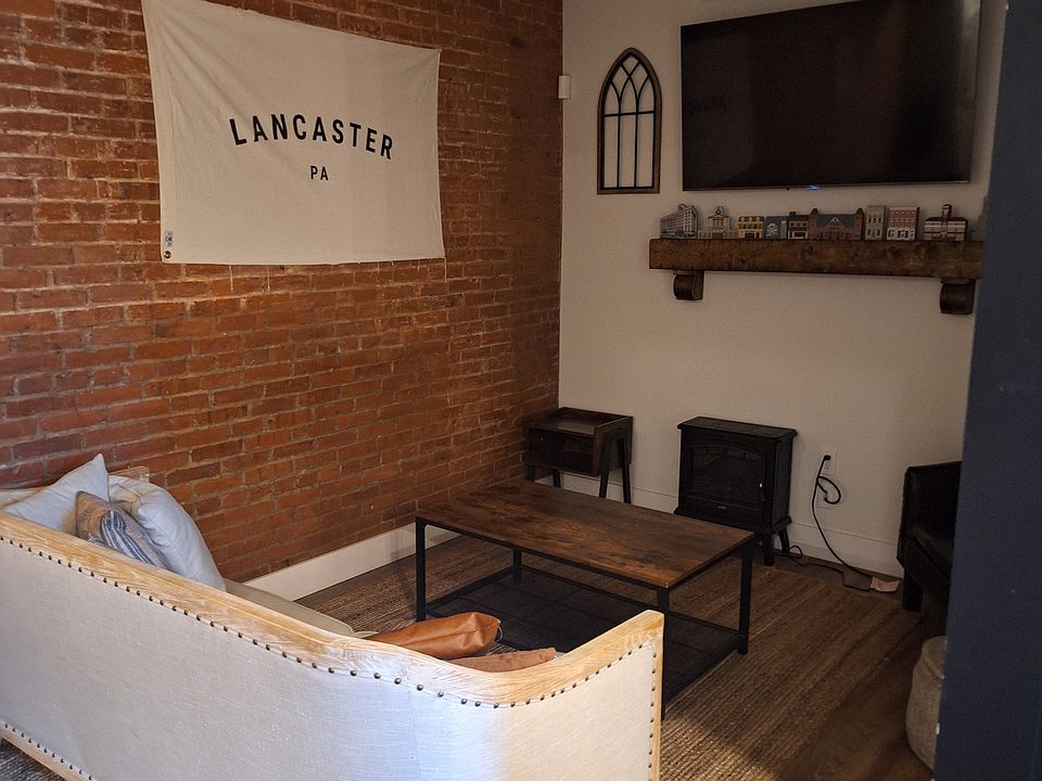 1st image of 435 W Grant St #6
