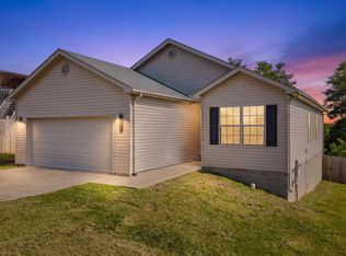 105 Newport Ln, Berea, KY 40403