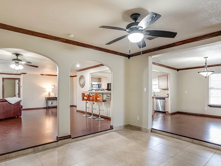 310 Salem Dr #1 — Photo 8