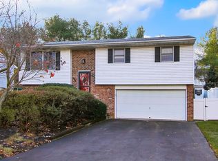4148 Magnolia Dr, Mount Joy, PA 17552