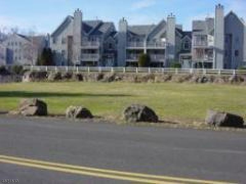 1st image of 60 Mountain Ave