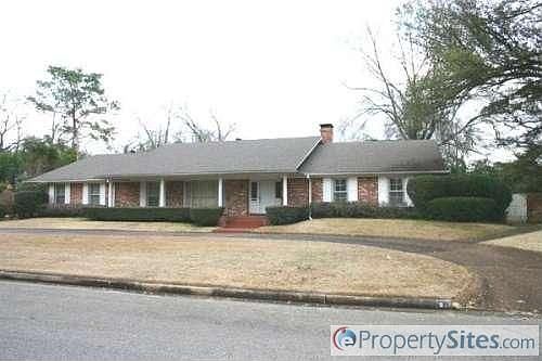 1st image of 5 Brownwood Dr