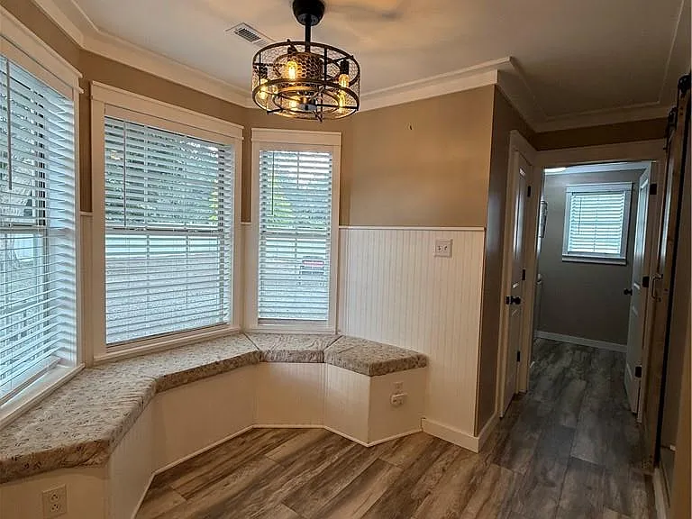 513 Sydenham Blvd — Photo 9