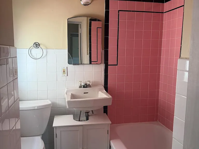 208 W Gay St #4 — Photo 15
