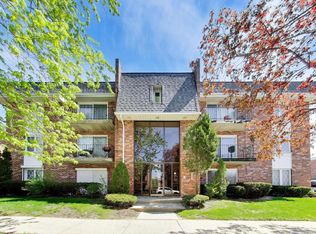 669 Chappel Ave APT 2B, Calumet City, IL 60409