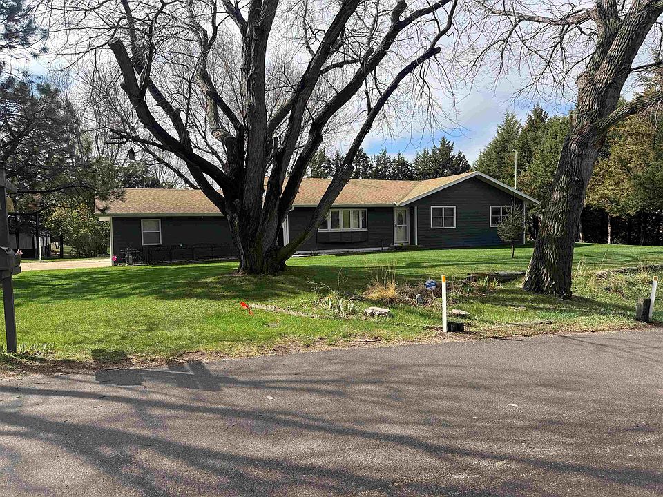 2nd image of 165 Cedar Lane Dr.