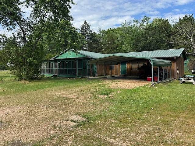 1st image of 3811 Highway 211