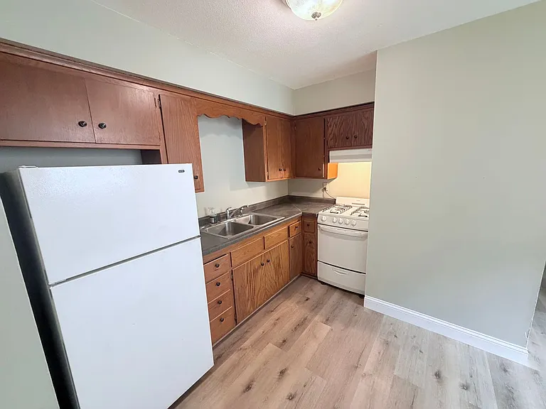 3600 Pennsylvania Ave S — Photo 19