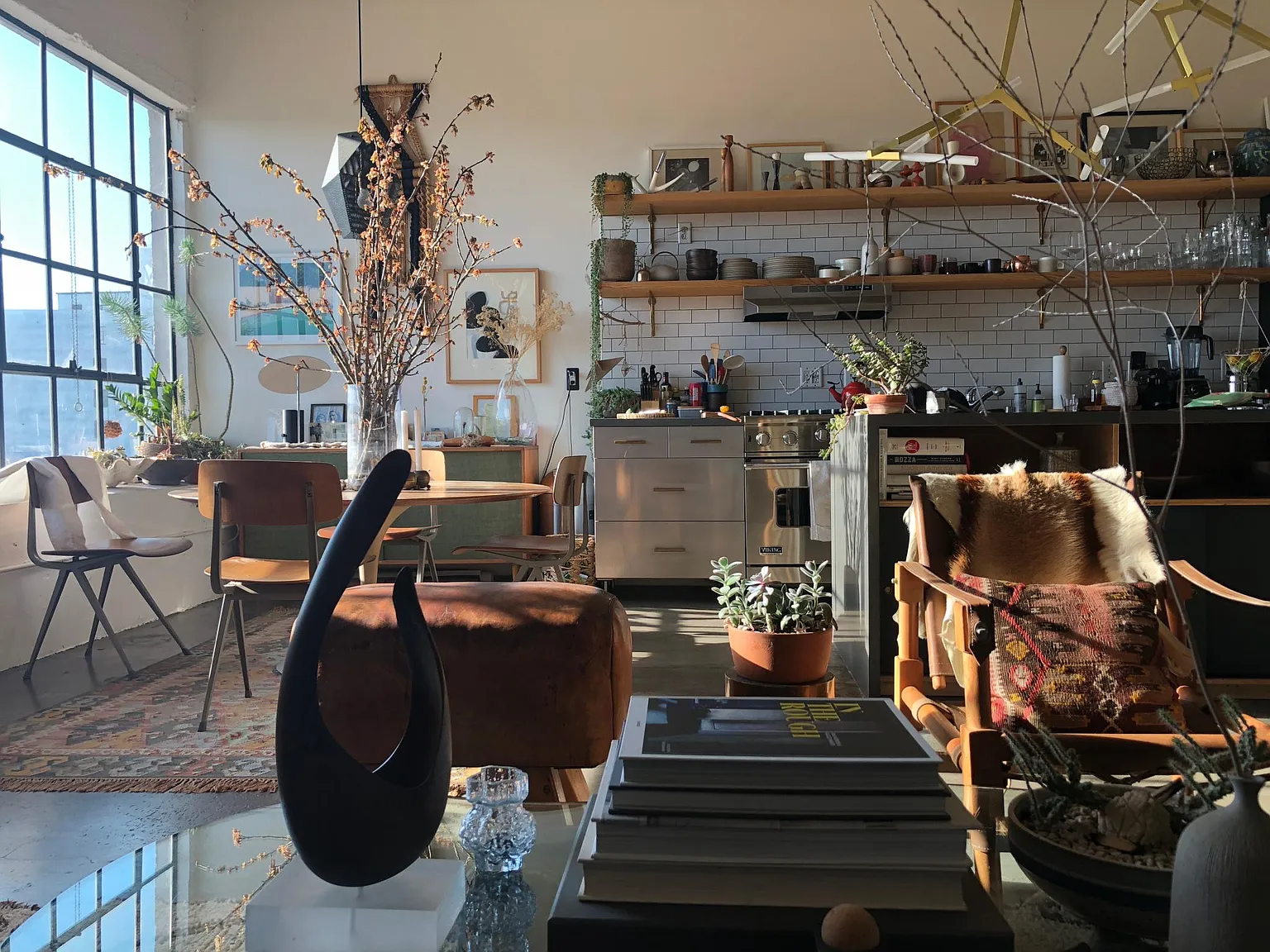 1 bed, 950 sqft, $3,850 — Photo 2