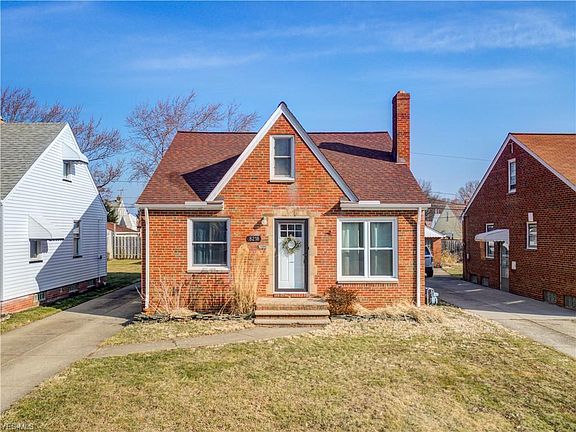 2nd image of 8218 Deerfield Dr