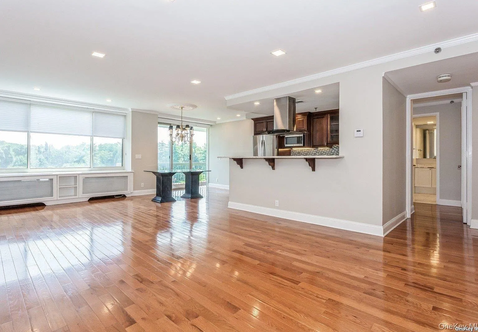 111 Cherry Valley Ave — Photo 4
