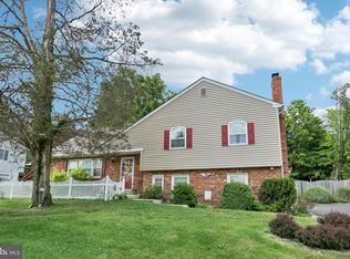 701 Meadowlark Rd, Audubon, PA 19403