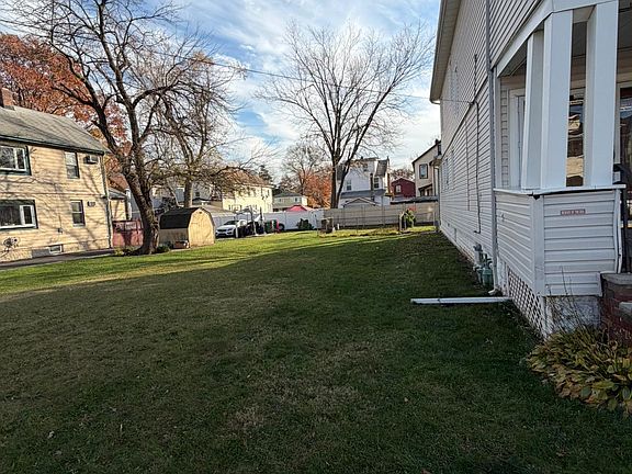 3rd image of 376 E 9th Ave #B