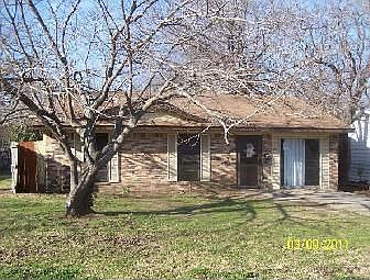1st image of 136 Westway Dr