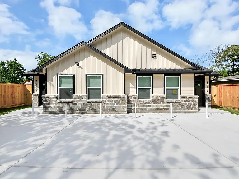 7066 Villa Dr #A — Photo 36