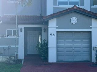 2825 SW 127th Way, Hollywood, FL 33027