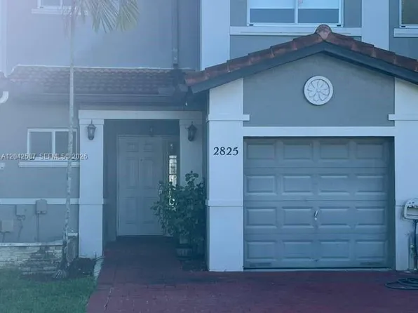 2825 SW 127th Way, Hollywood, FL 33027
