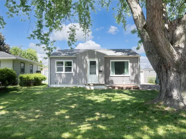 1829 Liberty Ave, Waterloo, IA 50702