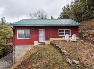 30 Rock Springs Ln, Fairview, NC 28730