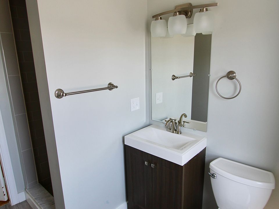 2nd image of 508 Revere St #2