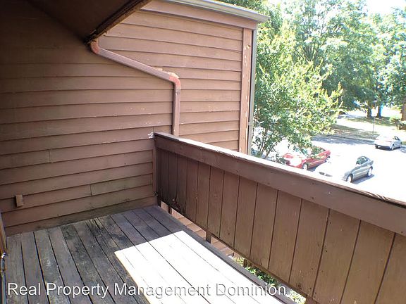 4th image of 563 Ayrshire Way APT F