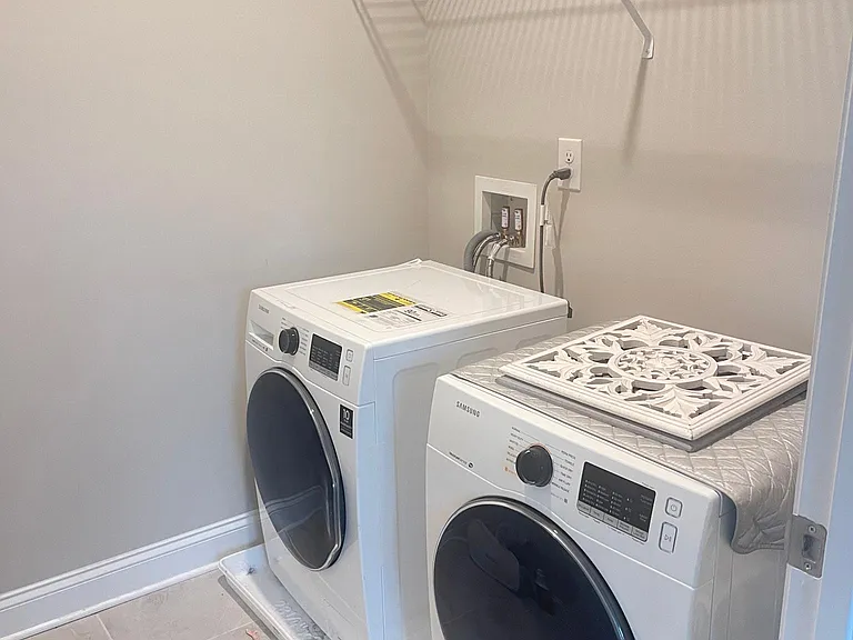 951 Catamaran Ct — Photo 3
