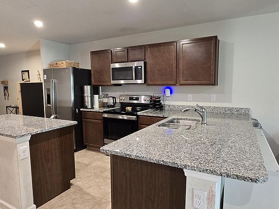 3rd image of 5960 CREEKSIDE CROSSING Drive