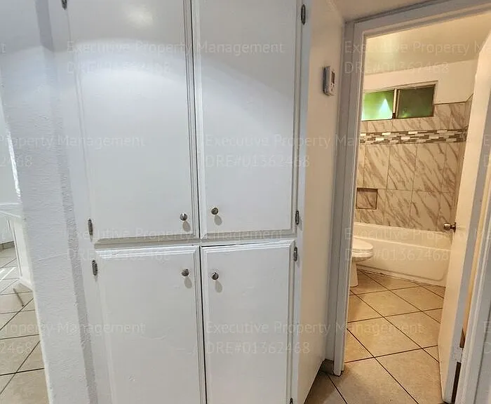 1230 Dolores St #A — Photo 17