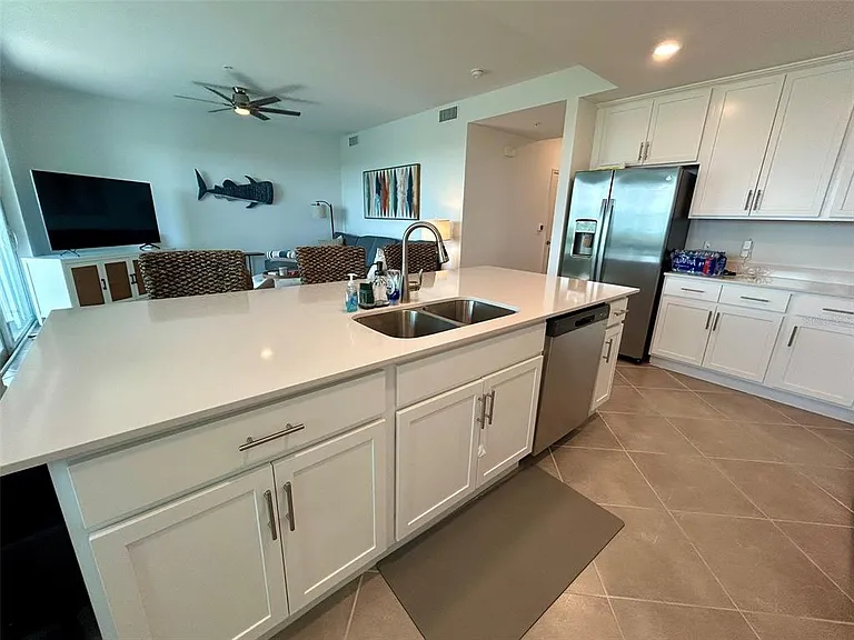 14121 Heritage Landing Blvd #736 — Photo 9