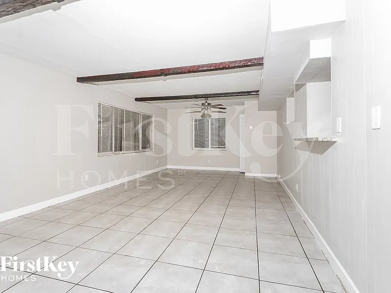11823 Dahlia Dr — Photo 8