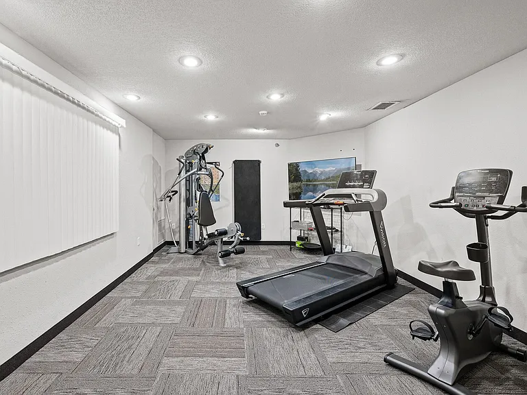 Creekside Commons Apartments — Photo 5
