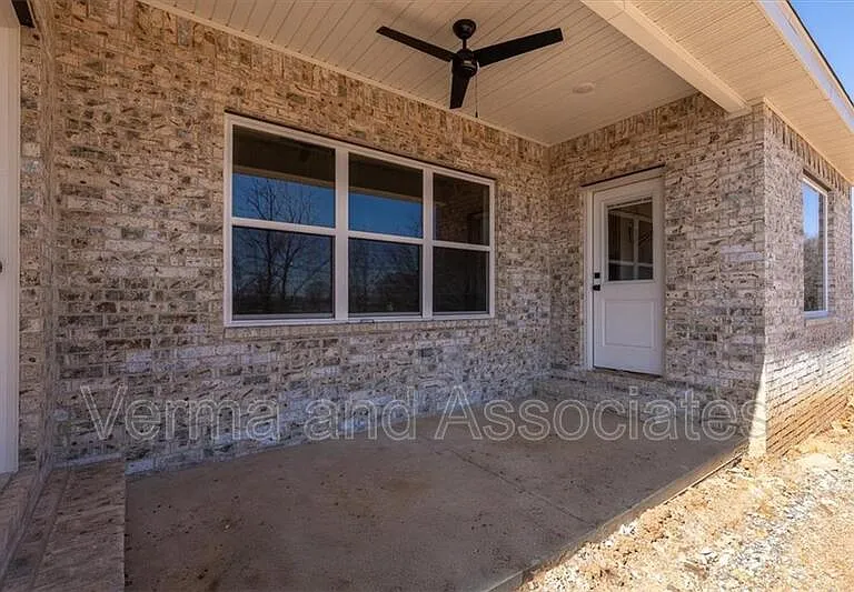 1050 Whistler St — Photo 16