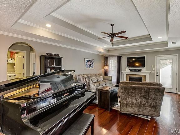 5th image of 4931 Windsor Ln