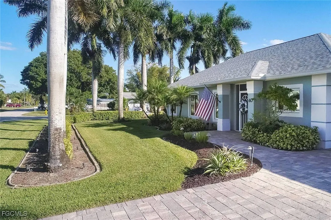 3 bed, 2.0 bath, 1860 sqft, $11,400 — Photo 4