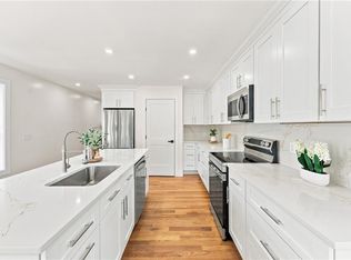 67 Harding Ave, Johnston, RI 02919