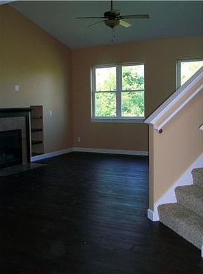 3rd image of 3729 Bristol Dr