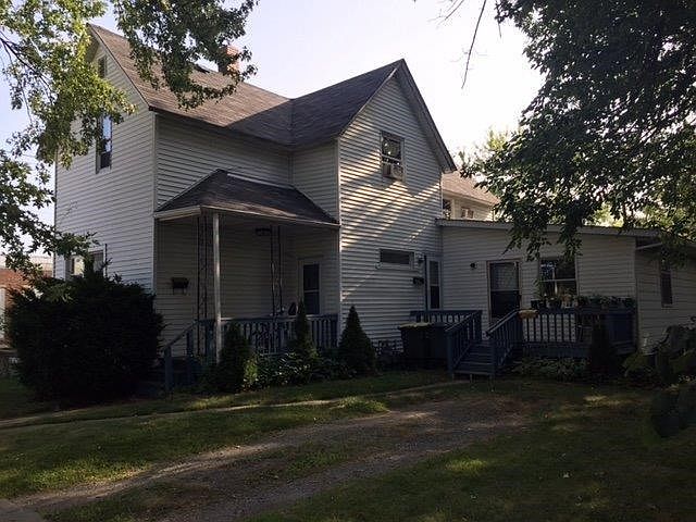 1st image of 610 Valparaiso St