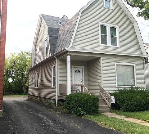 3rd image of 96 Cedar Ave