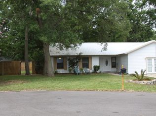 1407 S Snapper Ln, Fernandina Beach, FL 32034