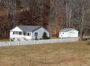 245 Meadows Grove Church Rd, Canton, NC 28716