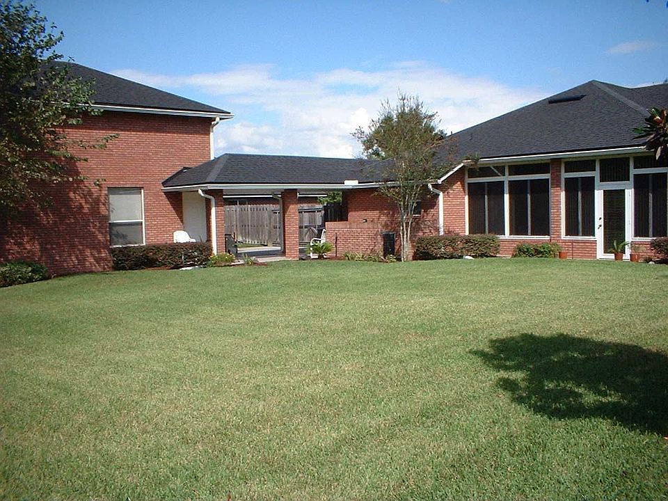 Breezeway  connects main house and RV garage