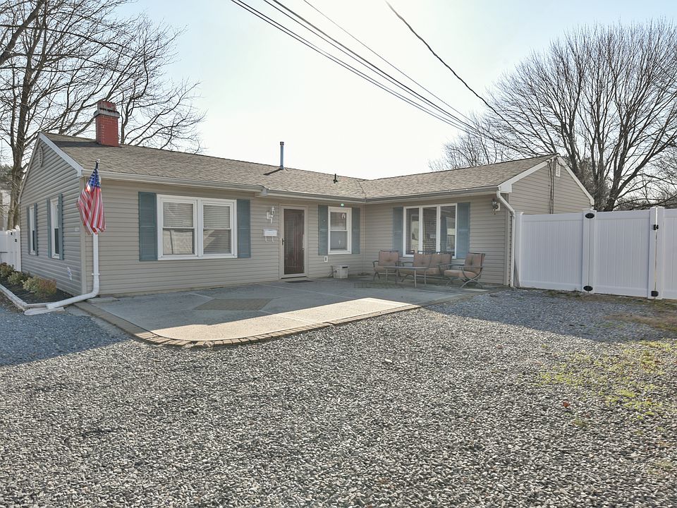 1st image of 455 Cliffwood Ave